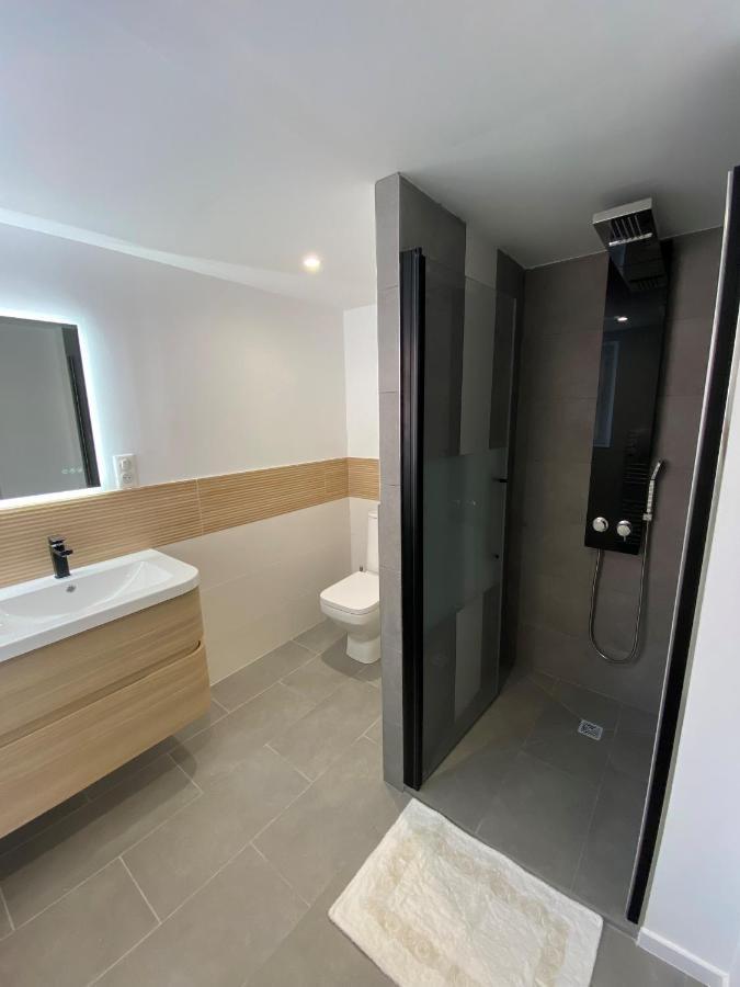 Appartement Rez De Villa Proche Port Et Plages De Sanary エクステリア 写真