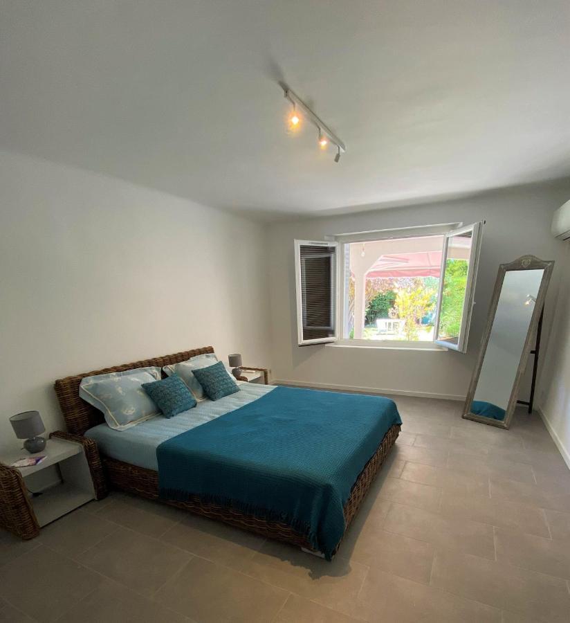 Appartement Rez De Villa Proche Port Et Plages De Sanary エクステリア 写真