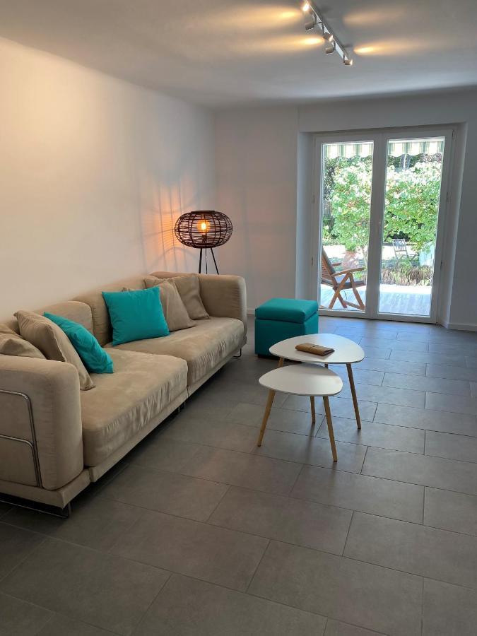Appartement Rez De Villa Proche Port Et Plages De Sanary エクステリア 写真