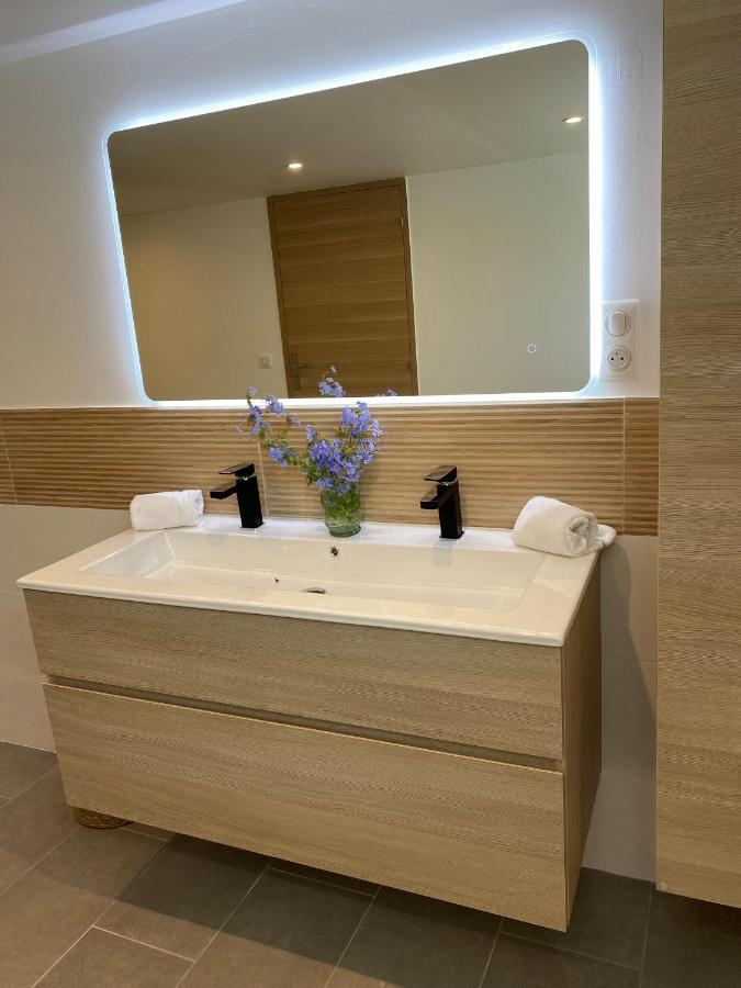 Appartement Rez De Villa Proche Port Et Plages De Sanary エクステリア 写真