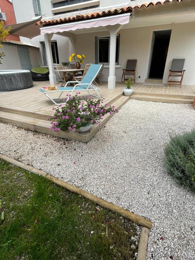 Appartement Rez De Villa Proche Port Et Plages De Sanary エクステリア 写真