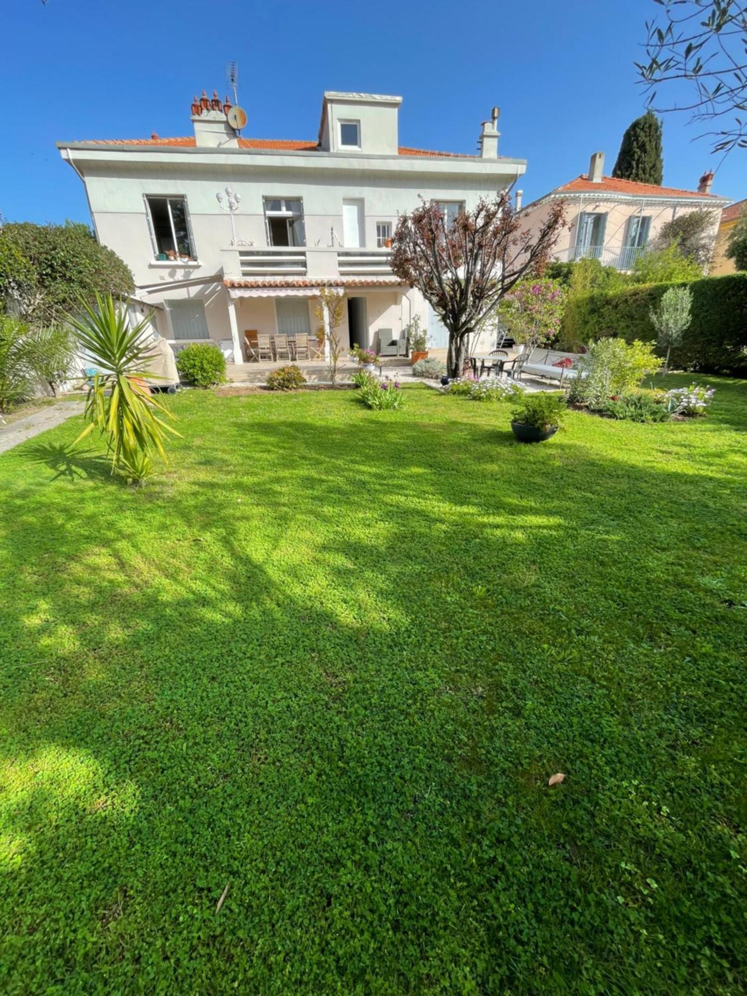 Appartement Rez De Villa Proche Port Et Plages De Sanary エクステリア 写真
